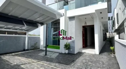 Front view of house and compound 