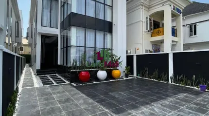 Front view of house and compound 