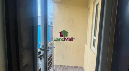 3 bedroom duplex  Rent 4.5m Agency :500k