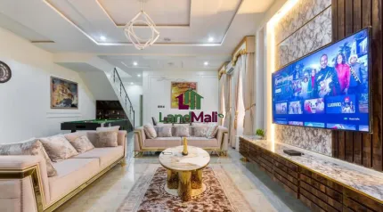 luxury 3/4 bedroom  luxurious apartment for your home away from home experience . 