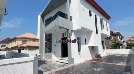 4 Bedroom Fully Detached Duplex at Crown Estate, Sangotedo, Ajah 