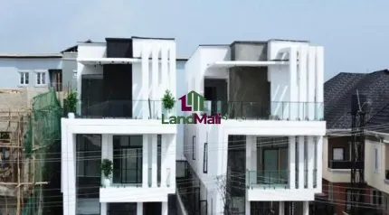 5Bedrooms Fully-Detached Duplex with Bq for Sale!