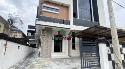 WELL CRAFTED 5 BEDROOM FULLY DETACHED DUPLEX WITH A ROOM BOYS QUARTER IS AVAILABLE FOR SALE AT CHEVRON,  LEKKI LAGOS.*