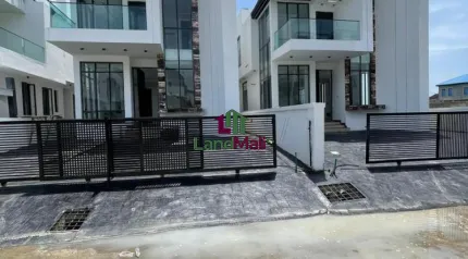 5 Bedroom Fully Detached Duplex Available For SALE and Located At Chevron, Lekki.