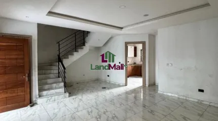 4 BEDROOM DUPLEX 