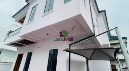 Brand new spacious  Massively spacious master bedroom  Location: lekki county   Rent : 3.5m