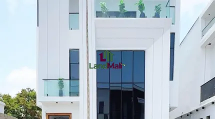 CHEVRON LEKKI | 6 BED | N750M SMART 6 BEDROOM FULLY DETACHED HOME WITH SWIMMING POOL, CINEMA , STUDY FOR SALE