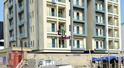 LEKKI PHASE 1 | 1/2 BED | N180M/280M FULLY SERVICED 1/2 BEDROOM APARTMENTS WITH ELEVATOR , SWIMMING POOL FOR SALE
