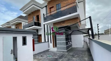2 UNITS OF 4 BEDROOM SEMI DETACHED DUPLEX AVAILABLE FOR RENT