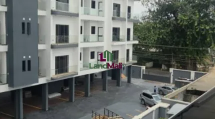 Luxury 3 Bedroom Apartment with BQ, Pool & Spacious Parking*