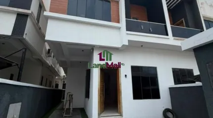 4BEDROOM SEMI DETACHED DUPLEX WITH BQ
