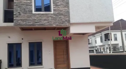 4 Bedroom semi detached open coupound for rent with a bq