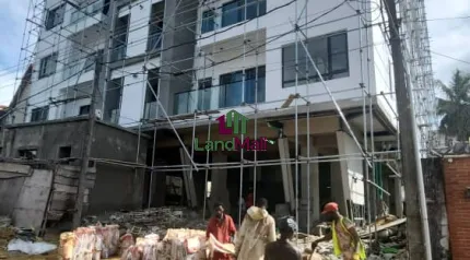 3Bedroom Apartment with Elevator, BQ located in a serene neighborhood.