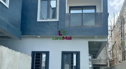Brand new 4 bed duplex to N10M. Location:, new-road bustop, off Chevron lekki 