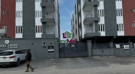 Fully furnished 3bedroom apartment.