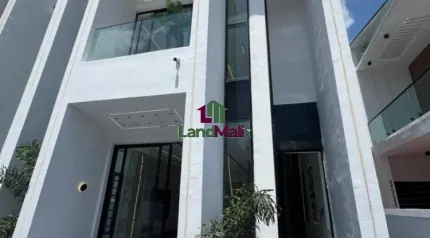 5 Bedroom Fully detached  Duplex with Cinema,  open Terrace, Swimming Pool and Bq