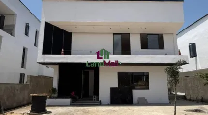 Luxury 5 Bedroom Fully Detached Duplex with Pool