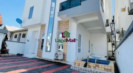 For rent unfurnished 5 bedroom detached duplex with bq