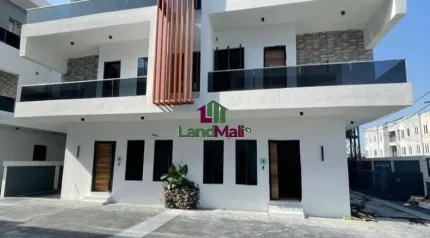 Nifty 5 bedroom semidetached duplex with a BQ