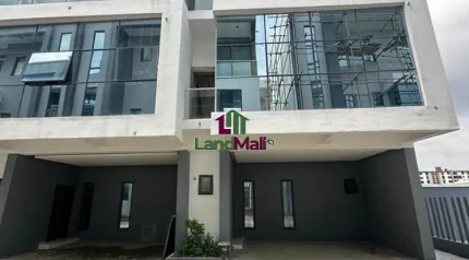 FOR SALE: Well built luxury Spacious 4 Bedroom terrace duplex with gym and Swimming pool