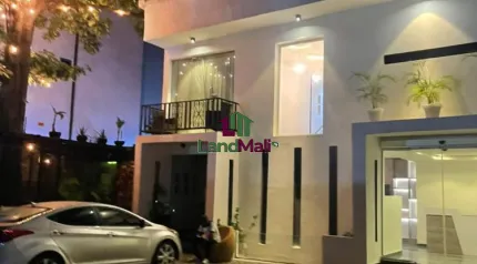 TASTEFULLY FINISHED - 13units of luxuriously furnished apartment (all room en-suite) with all its effigy is up for grabs to Just one color are entity/individual. — Fully ready.
