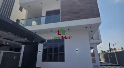 5-Bedroom Fully Detached Duplex • Lekki Phase 1 • ₦1.5BN