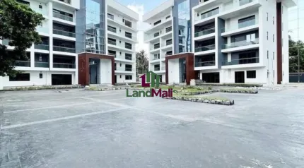 3 BEDROOM APARTMENT WITH A BQ!