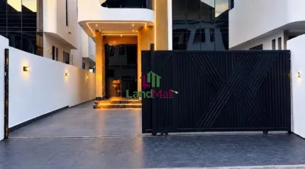 NEWLY BUILT MASSIVE 5 BEDROOMS FULLY DETACHED DUPLEX + SWIMMING POOL, GYM AND BQ