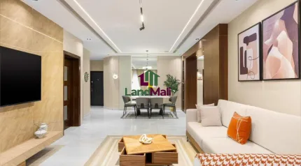 Luxurious Three Bedroom apartment