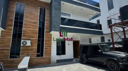 5Bedroom Semi Detached Duplex With a Bq