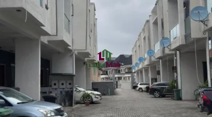 4 bedroom Terrace in a Fully serviced estate
