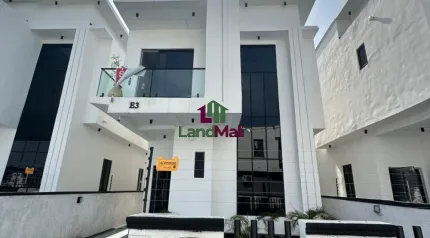 Luxurious 4 bedroom fully detached duplex with BQ