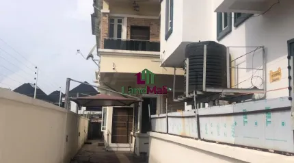 4 bedroom semidetached duplex  Rent : 12m 