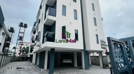3 bedroom flat available for Rent 