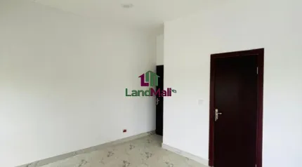 3 bedroom flat  with bq