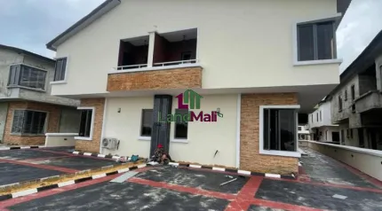 4bedrooms semi detached duplex with bq for  rent  Annual 