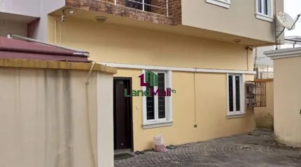 4 bedroom semi detached duplex with bq for rent in  location: Ologolo.