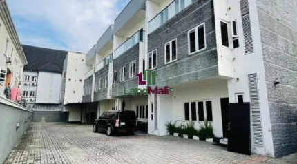 4 bedroom terrace duplex  Available for rent  Location: ikate lekki Lagos 
