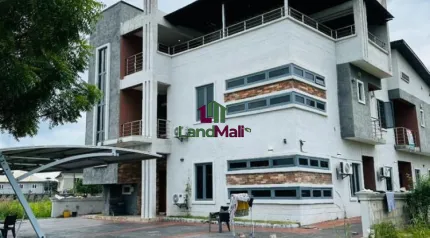 4 BED || 10 MILLION || VGC, LEKKI, LAGOS.  For Rent : 4 Bedroom terrace duplex