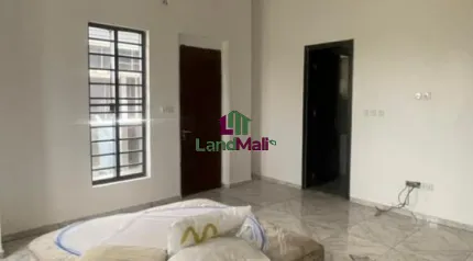 4 Bedroom Semi Detached Duplex available