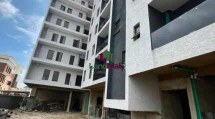 Expansive 3 Bedroom Apartment with bq, pool, gym, elevator & balcony in a family friendly estate