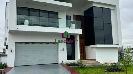 6 Bedroom detached duplex with pool, cinema, 2 guest rooms, 2 kitchens, rooftop terrace and a private garage
