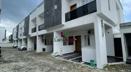 3Bedroom terrace Duplex for sale  📍Location: Adesanya ajah