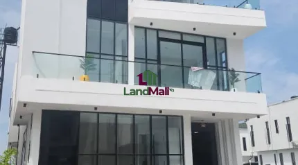 LUXURY 6BEDROOM DETACHED DUPLEX WITH BQ, ELEVATOR,POOL, CINEMA & GYM 