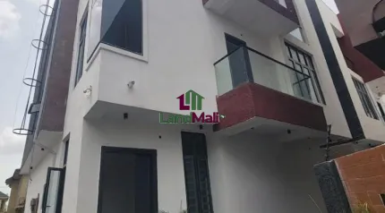 LUXURY 5-BEDROOM FULLY DETACHED DUPLEX WITH BQ