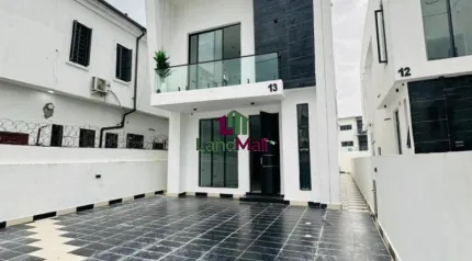  4 Bedroom Fully Detached Duplex with Bq And Swimming Po