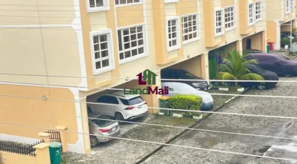Mini flat downstairs - 3.8m |Negotiable 