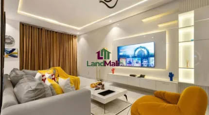 Book this cozy 🥰 and luxurious 2 Bedroom Penthouse with a  *Rooftop Pool  🏊‍♀️  *Rooftop Gym 