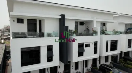 Spacious 5 Bedroom terrace with pool, cinema & bq in a serene Location