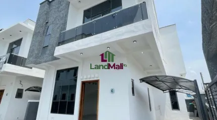 4 BEDROOM FULLY DETACHED DUPLEX WITH BQ